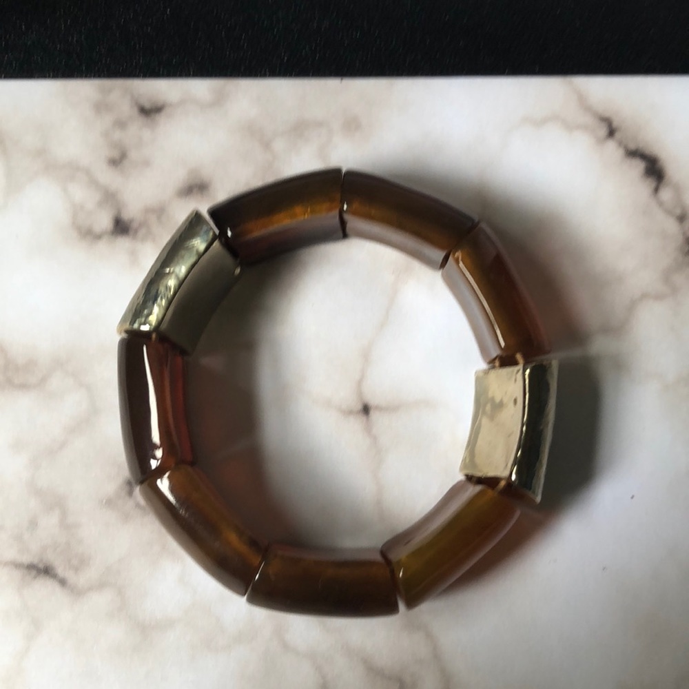 Stretchy bracelet